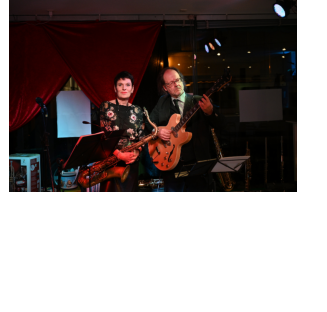 „Frau Renate“ am 30. November 2022   Frau Renate singt deutsch weitere Bilder gibt es hier.